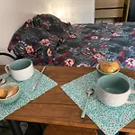 לינה וארוחת בוקר Du Cotentin 3*